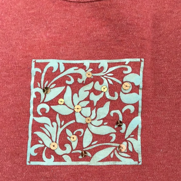 3/4 sleeve top with felt and sequins - Picture 2 of 8